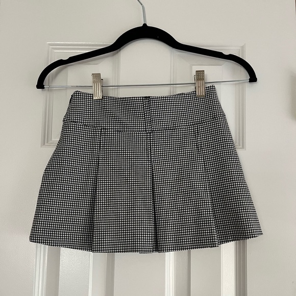 Girls Pleated Plaid Zara Skirt - Picture 3 of 3